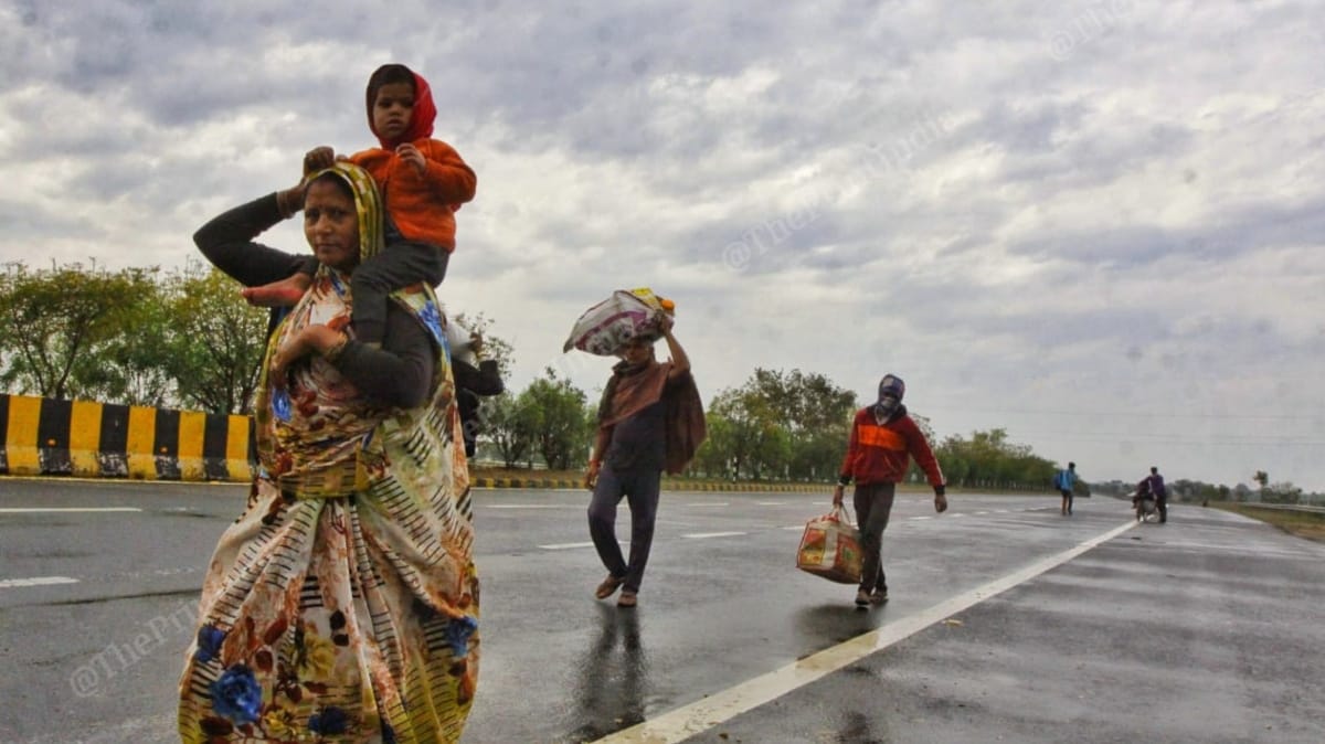 Rama Kumari, who worked as a maid in Greater Noida, leaving for her native village in Mahoba, Madhya Pradesh