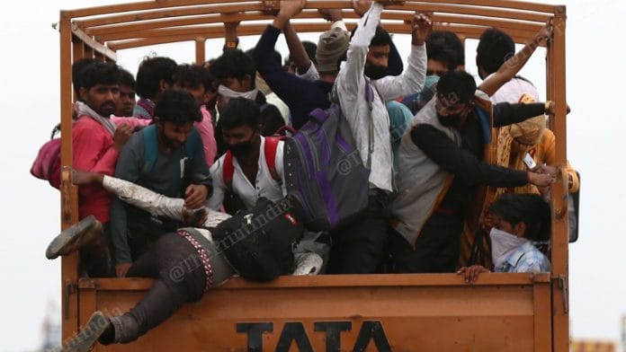 Migrant workers in Delhi trying to get back to Uttar Pradesh amid the nationwide Covid-19 lockdown | Photo by Suraj Singh Bisht | ThePrint