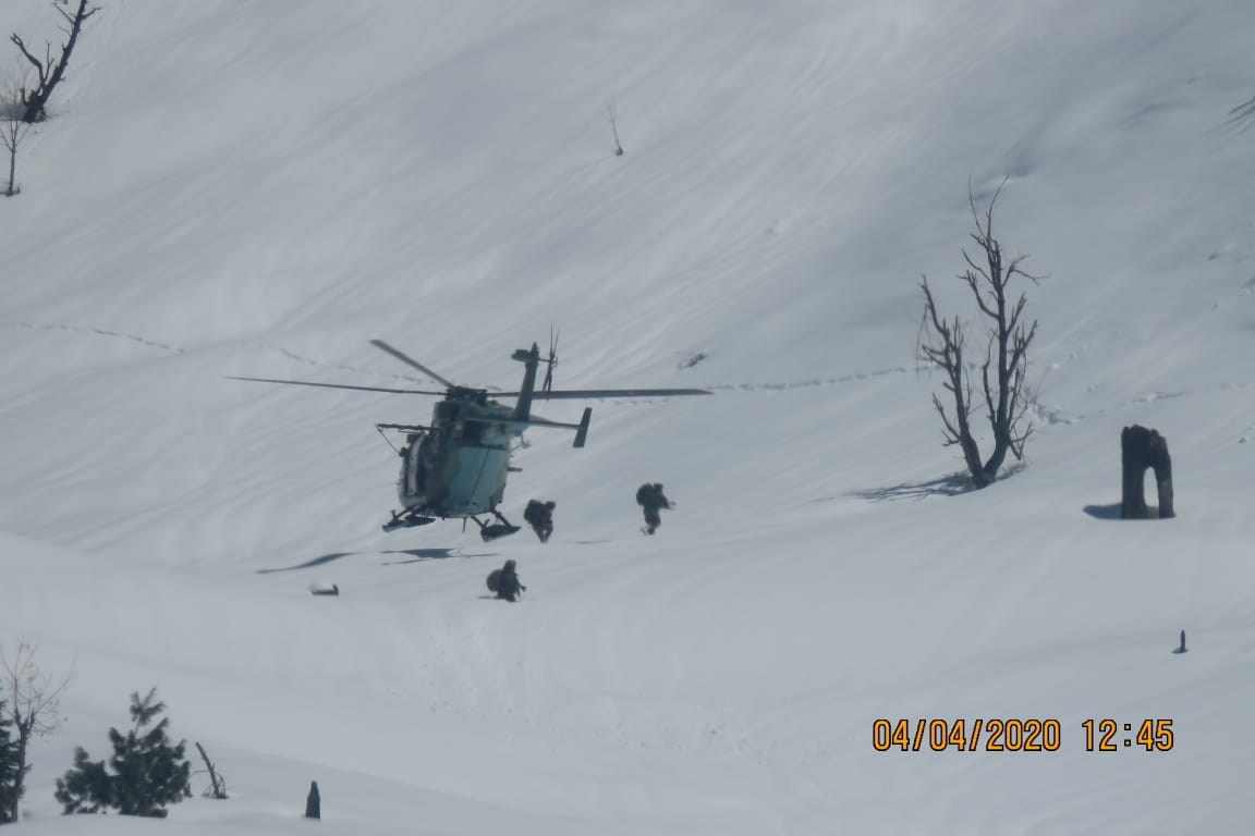 A picture of the 4 Para commandos being airdropped in Jammu and Kashmir's Keran sector. | Photo: By special arrangement