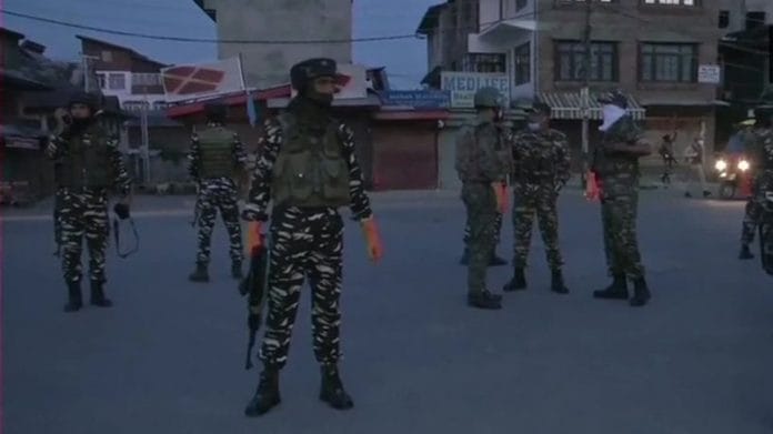 The encounter began after security forces launched a cordon and search operation in Srinagar Photo | Twitter/ANI