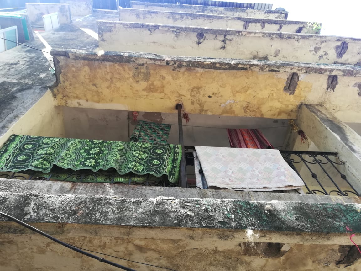 The dilapidated police quarters at Nagpada Police Station | Photo: Swagata Yadavar | ThePrint