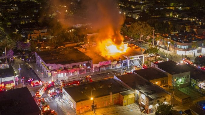 Protests grip Los Angeles following the death of George Floyd | Bloomberg