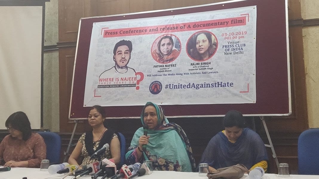 Fatima Nafees (Najeeb's mother) and Rajni Singh (Subodh Kumar Singh's wife) sharing a dais at a press conference. | Photo: Fatima Khan/ThePrint