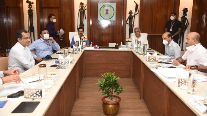 Meeting chaired by Coal Minister Pralhad Joshi on commercial coal auctions | Twitter