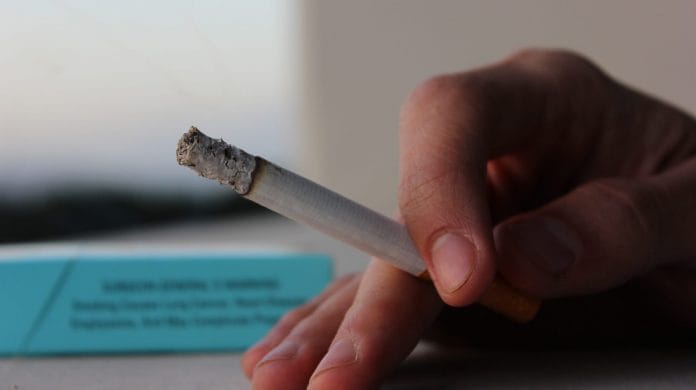 Cigarette smoking | Wikimedia Commons