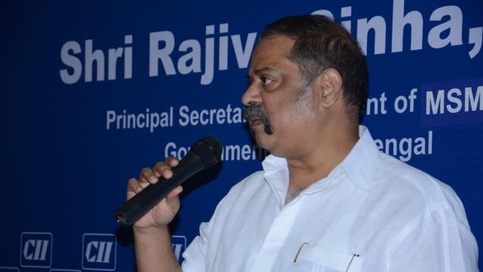 File image of West Bengal Chief Secretary Rajiva Sinha | Twitter | @FollowCII