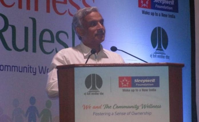 File photo of IPS officer Sanjay Beniwal | Twitter | @tweetndmc