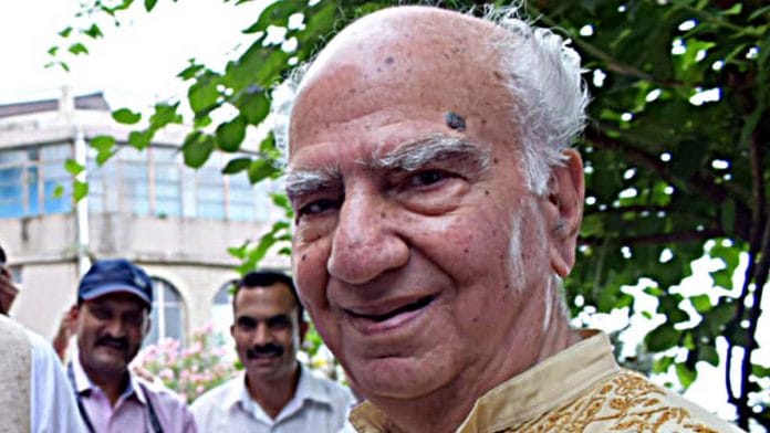 Veteran BJP leader and former Himachal CM Shanta Kumar had headed a committee on agriculture reforms in 2014-15 | File photo: ANI