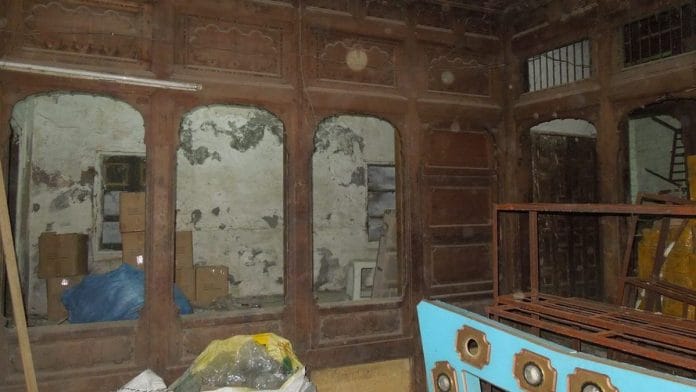 Inside Dilip Kumar's ancestral house in Peshawar | Twitter| @ShirazHassan