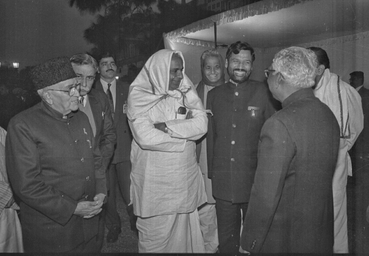 Ram Vilas Paswan with former PM H. D. Deve Gowda | Photo: Praveen Jain