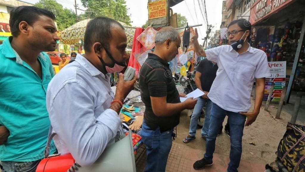 Independent candidate Manish Barriarr (right) campaigns in the Bankipur constituency | Photo: Praveen Jain | ThePrint