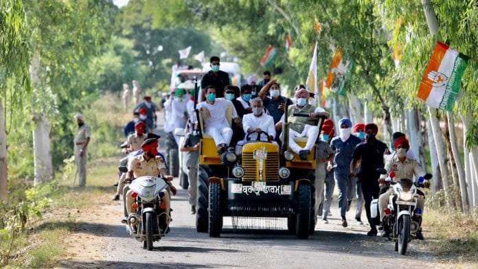 Rahul Gandhi at Kheti Bachao Yatra in Punjab along with CM Amarinder Singh and other Congress leaders | Twitter/@GauravPandhi