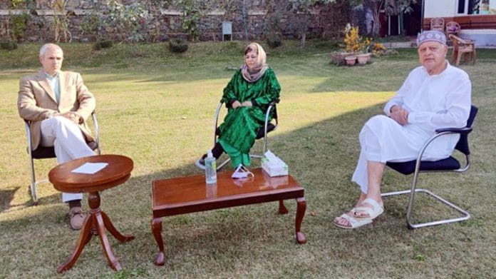 National Conference president Farooq Abdullah and NC vice-president Omar Abdullah met PDP chief Mehbooba Mufti at her residence in Srinagar on 14 October 2020 | ANI