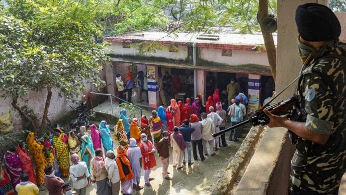 Representational file image of Bihar voters in the 2020 assembly polls | PTI