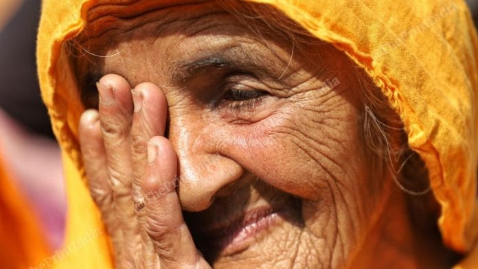 A women farmer at the Singhu border | Photo: Manisha Mondal | ThePrint