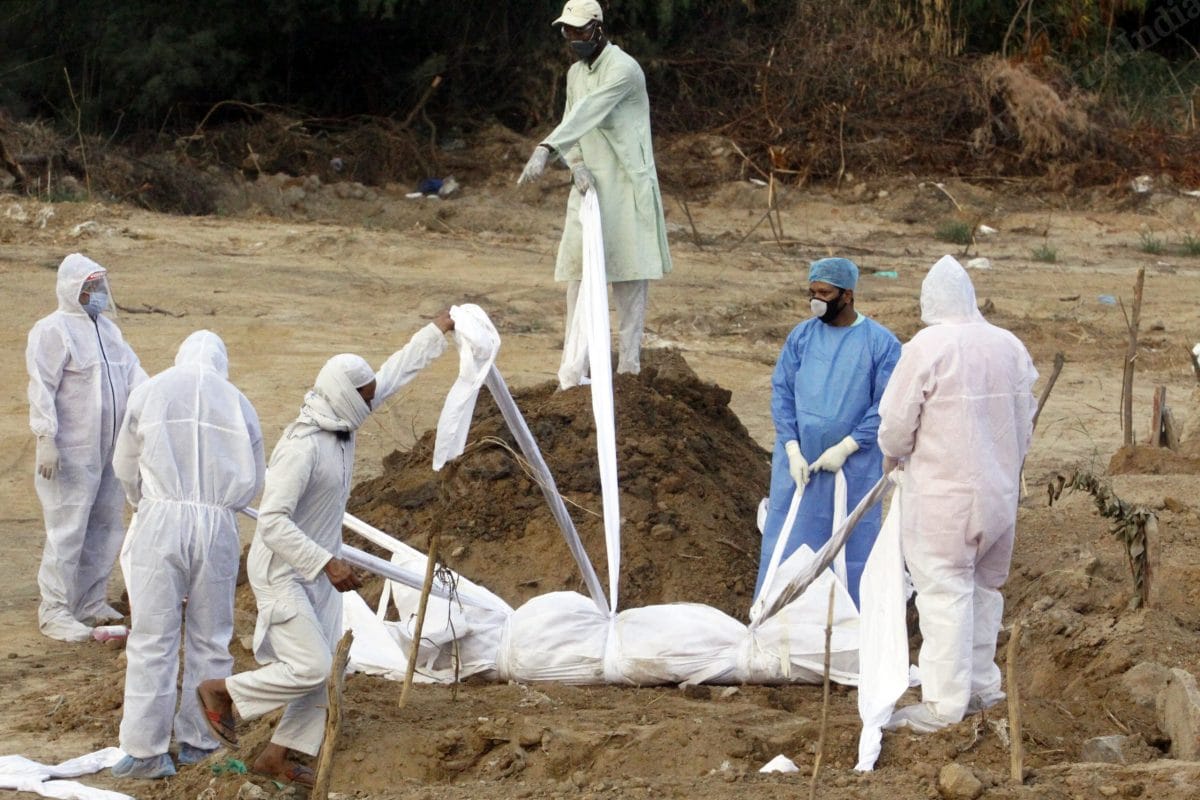 At Jadid Qabristan, a covid designated burial ground | Photo: Praveen Jain | ThePrint