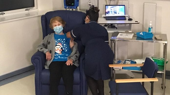 Margaret Keenan, a 90-year-old woman from Northern Ireland, receiving the Pfizer/BioNTech Covid vaccine | @NHSEngland/Twitter