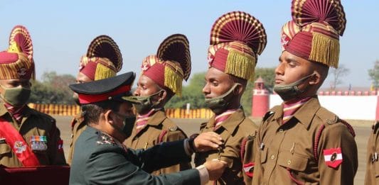 File photo | New Army recruits being attested after successful completion of their training at the Mahar Regiment Centre | Facebook/Indianarmy.adgpi
