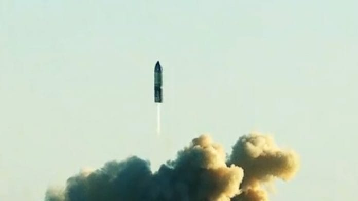 Starship flight takes off for high-altitude test in South Texas