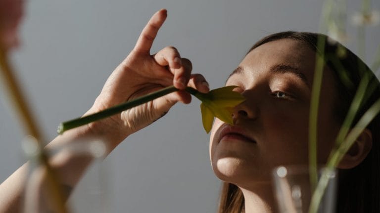 That hot coffee smell can help in your daily DIY sniff checks for Covid-19