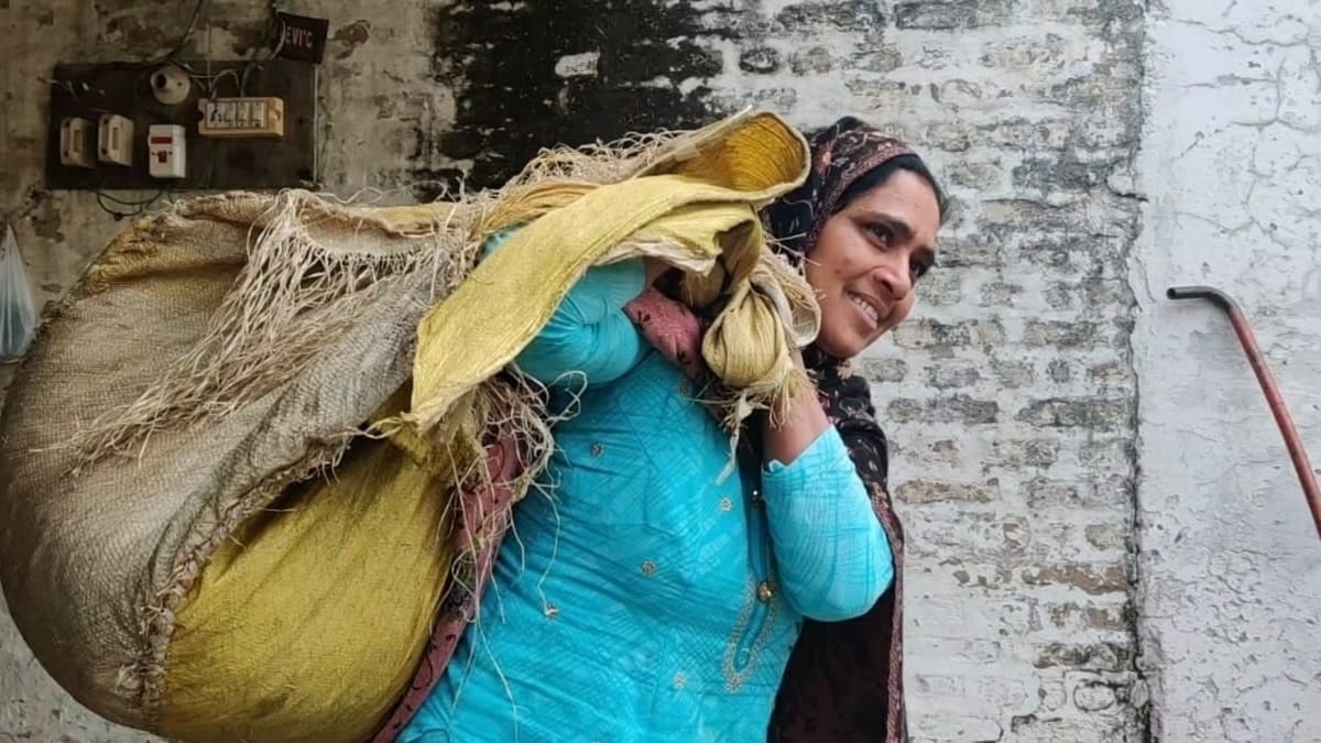 Manjeet Kaur, who takes care of 11 buffaloes, along with three other family members. | Photo: Samyak Pandey/ThePrint