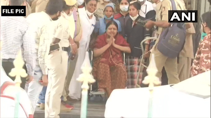 V K Sasikala at a hospital for Covid treatment on 26 January 2021 | Twitter/ANI