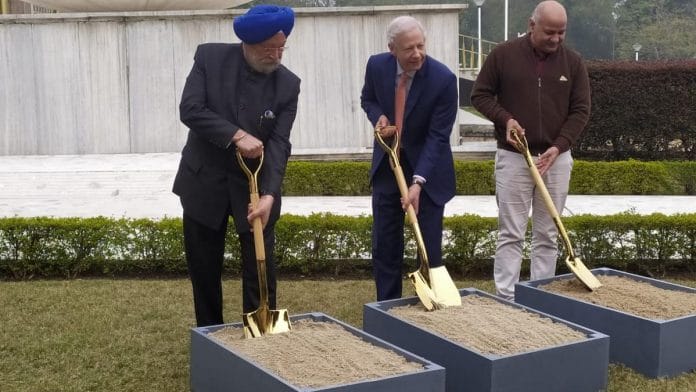 (From left) Union Civil Aviation Minister Hardeep Singh Puri, US Ambassador Kenneth I. Juster and Delhi Deputy CM Manish Sisodia at the groundbreaking event | Pia Krishnankutty