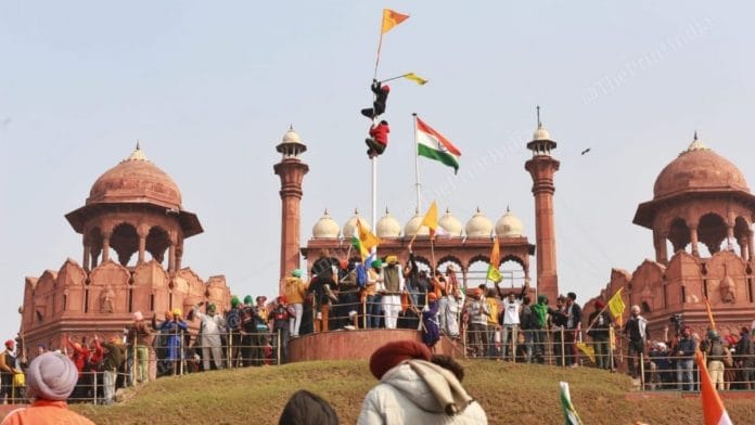 Farmer protests turned violent during Republic Day Tuesday | Photo: Suraj Singh Bisht | ThePrint