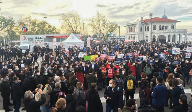 Students of Bogazici University protest the appointment of their new president, Melih Bulu | @TheErimtanAngle | Twitter