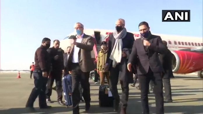 Foreign envoys landed in Srinagar to assess situation in J&K on 17 February 2021 | Twitter/ANI