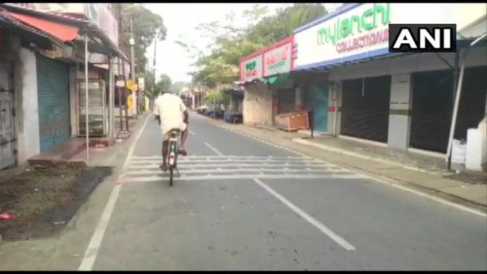 Visuals from Cherthala town in Alappuzha district where BJP and some Hindu outfits have called for a dawn to dusk shutdown in protest against the killing of an RSS worker allegedly by SDPI workers | ANI/Twitter