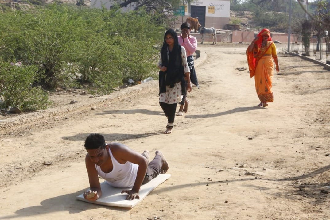 Mukesh Totla who has come from Rajasthan to perform parikrama around Govardhan hill | Praveen Jain | ThePrint
