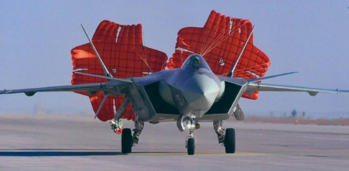 The J-20 will benefit from the Chinese AAM developments in the coming decade. | Photo: sameerjoshi73.medium.com