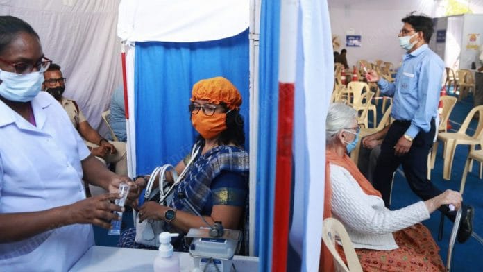 At Sir Gangaram hospital, old people started queuing from 10 am | Photo: Manisha Mondal | ThePrint