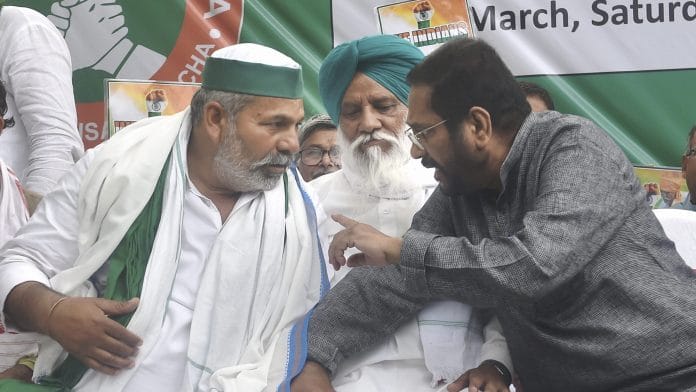 BKU's Rakesh Tikait during Samyukt Kisan Morcha's Mahapanchayat in Kolkata, Saturday | PTI