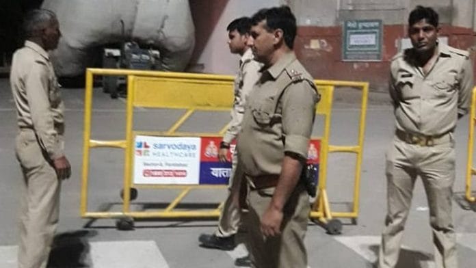 File photo of UP Police personnel in Mathura | Representational image | Twitter | @mathurapolice