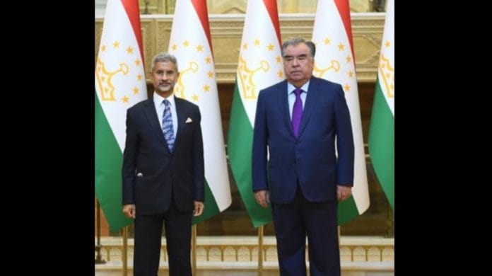 External Affairs Minister S Jaishankar and Tajikistan President Emomali Rahmon at the 9th Heart of Asia Ministerial Conference, on 30 March 2021 | Twitter/@DrSJaishankar