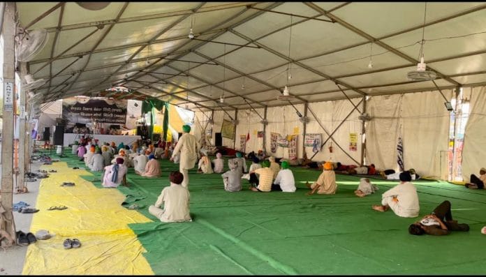 Farmers at the protest site in Singhu Thursday | Photo: Sravasti Dasgupta/ThePrint