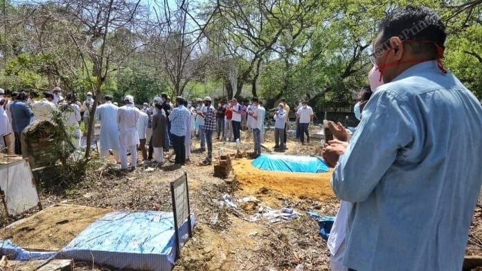 Relatives of an AMU professor at the funeral of a family member. | Photo: Praveen Jain/ThePrint