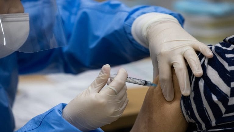 Mixing Astra and Pfizer shots creates strong immune response, Oxford study shows