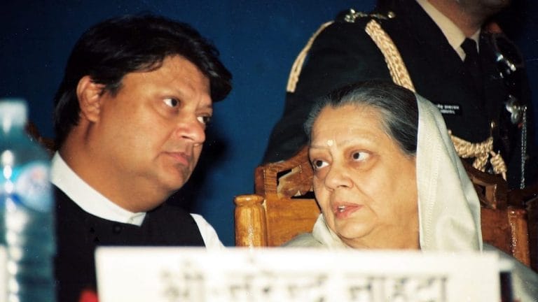 Money, jewellery gone from palace — Madhavrao Scindia didn’t like Rajmata funding Jana Sangh