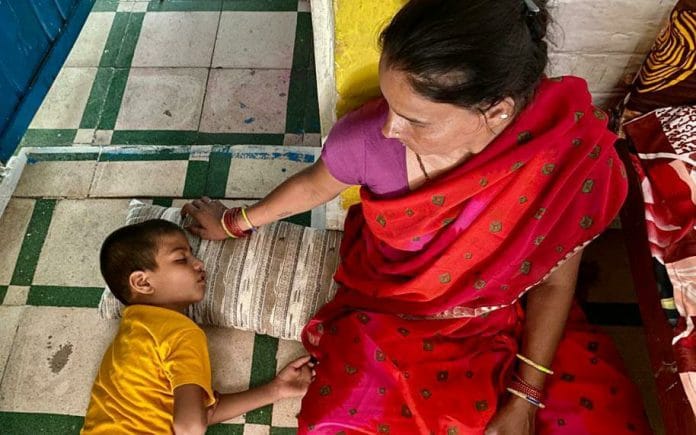 Shagun and her younger child Jeet | Photo: Nirmal Poddar/ThePrint