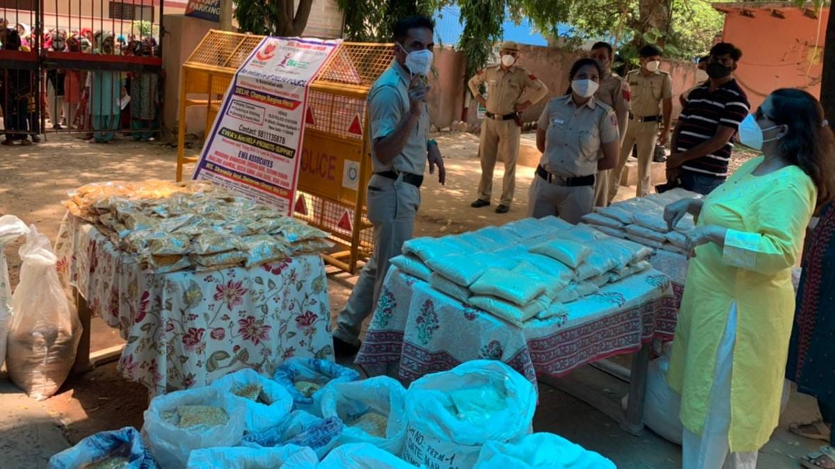 The ration distribution camp organised by the NGO Empowered Women’s Association in GK 1 Saturday | Aneesha Bedi | ThePrint