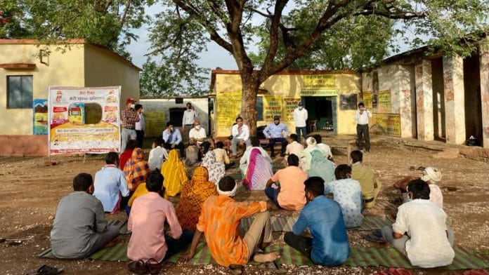 A khatla baithak in progress | Nirmal Poddar | ThePrint