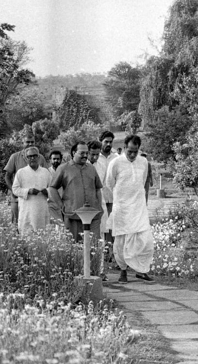 Chandra Shekhar and former Samajwadi Party leader Amar Singh taking a walk in the garden in Bhonsdi ashram | Photo: Praveen Jain 