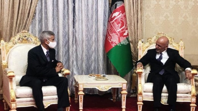 India Afghanistan Union Minister of External Affairs S. Jaishankar (left) meets Afghanistan President Ashraf Ghani (right) in Dushanbe, on 29 March 2021 | Representational Image| Twitter