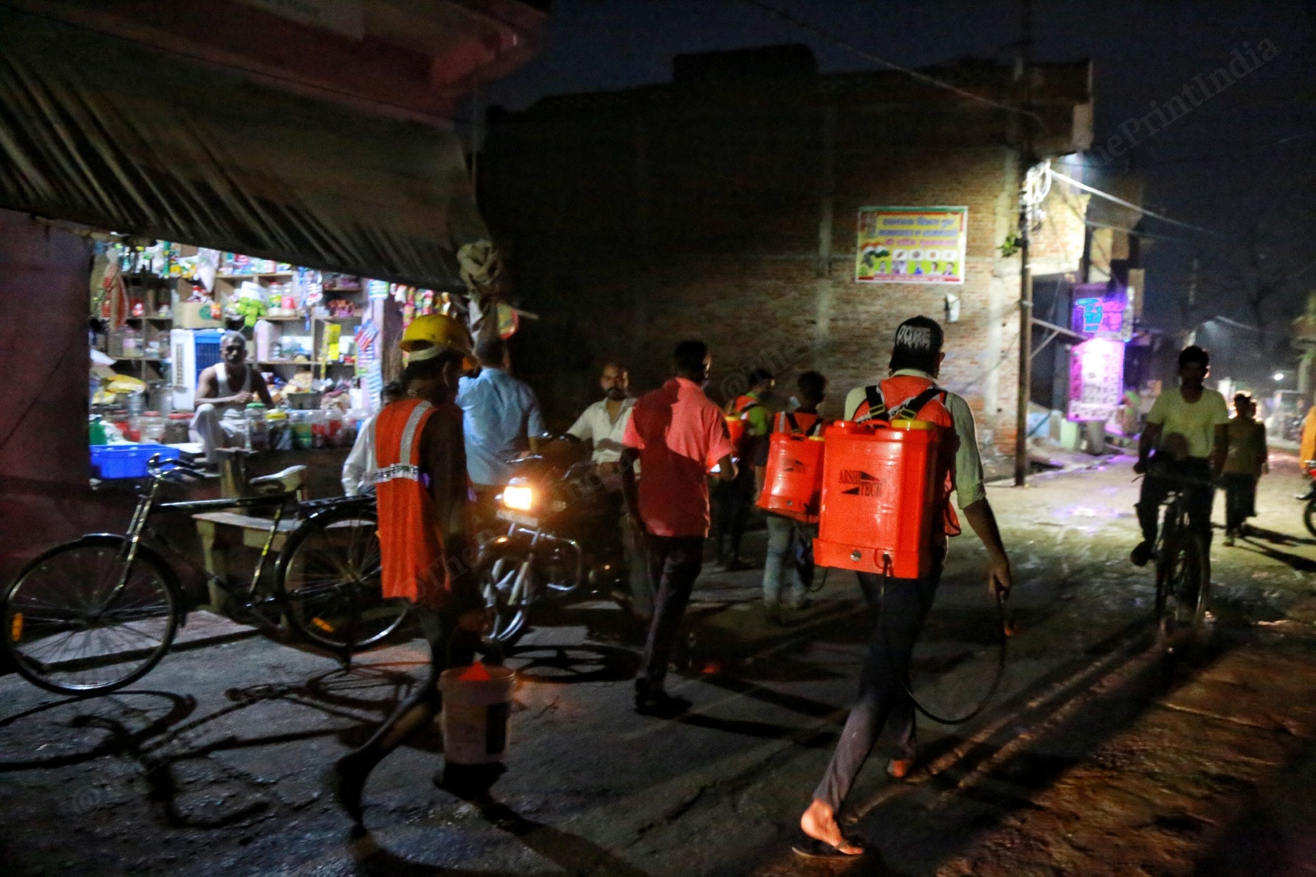 A fumigation drive underway in one of the worst-affected pockets of Firozabad | Manisha Mondal | ThePrint