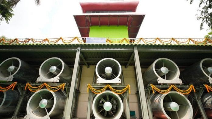 The recently installed smog tower in Connaught Place, Delhi | Twitter