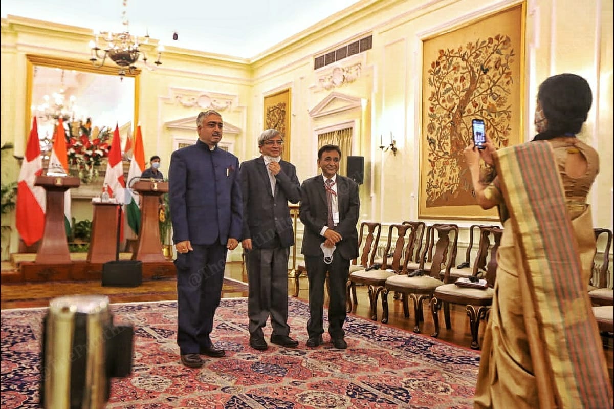 Bureaucrats get pictures clicked at Hyderabad House | Photo: Praveen Jain | ThePrint