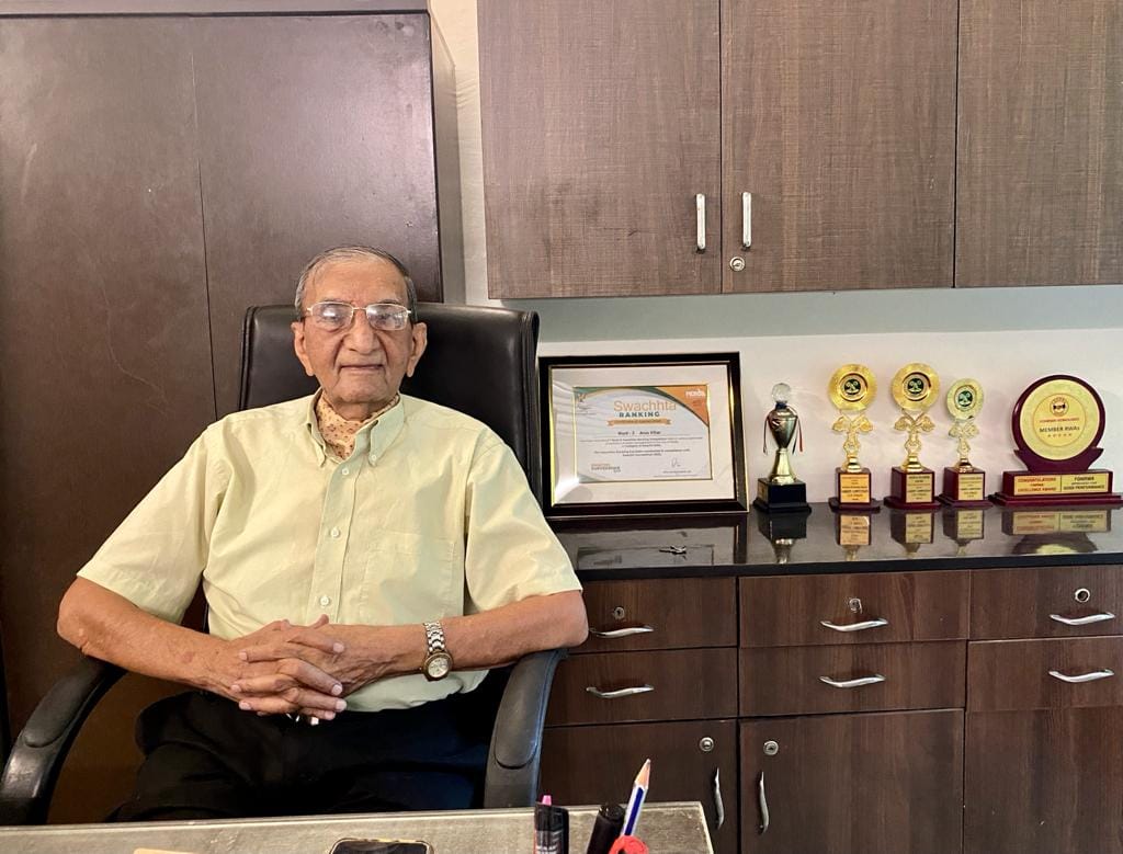 Lt. Col. Ram Ratan Singh Nara VSM, the director of Arun Vihar ward 2A in Sector 28, Noida. | Photo Credit: Nirmal Poddar